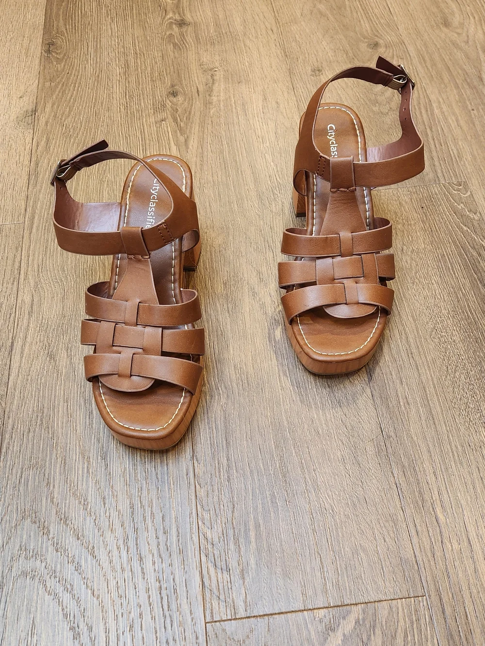 City Classified Brown Strappy Platform Block Heel Sandals - Size 6 - EUC